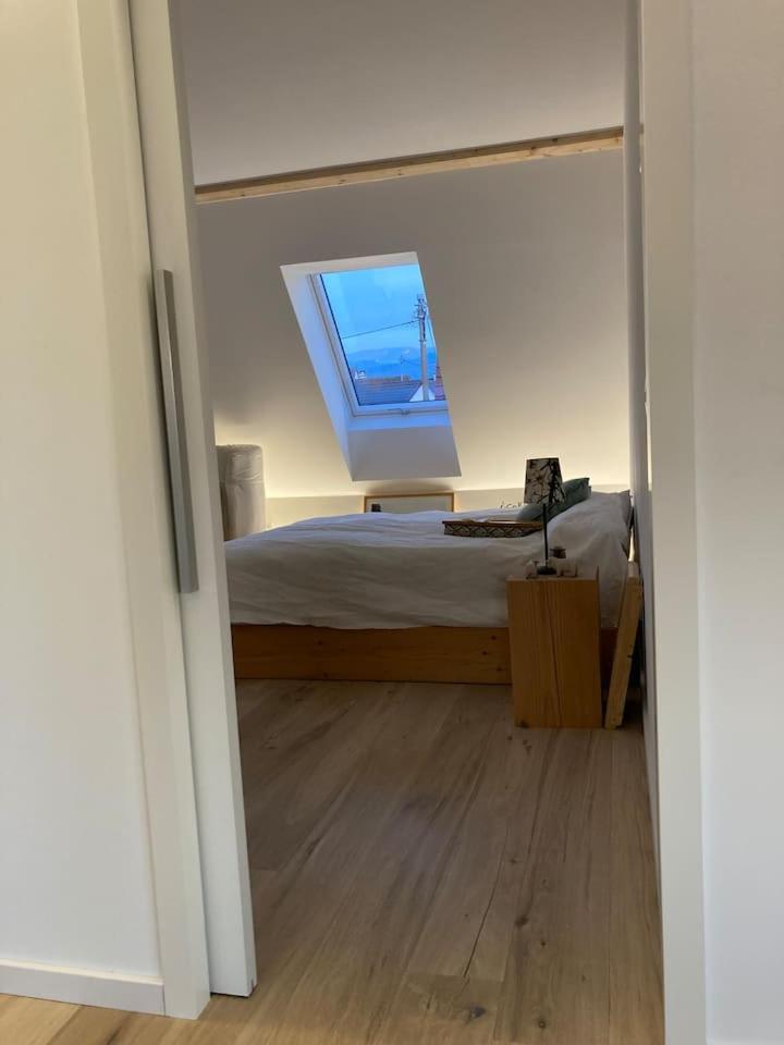 شقة Neues Penthouse-Loft Mit Konuskarte Fuer Gratis Oepnv Ehrenkirchen المظهر الخارجي الصورة