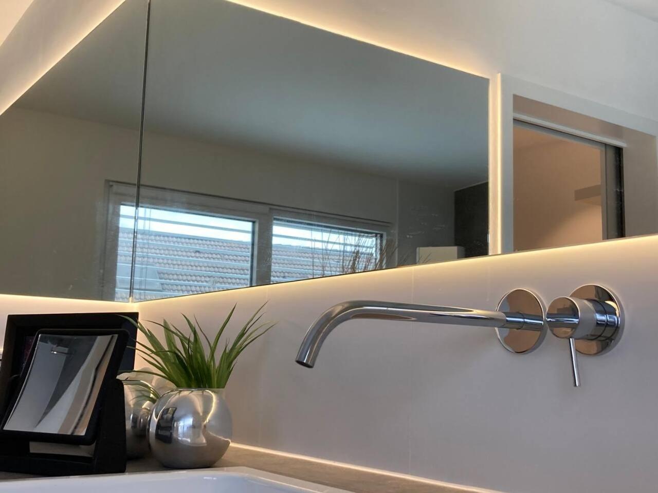 شقة Neues Penthouse-Loft Mit Konuskarte Fuer Gratis Oepnv Ehrenkirchen المظهر الخارجي الصورة